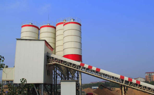 重庆混凝土搅拌站出现生锈情形处理方法